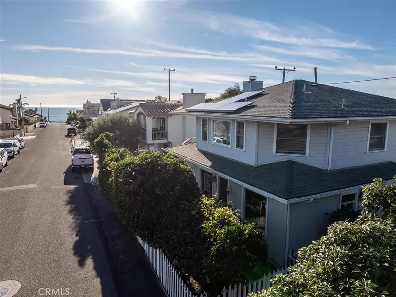 302 Capistrano AVE, Pismo Beach, CA 93449