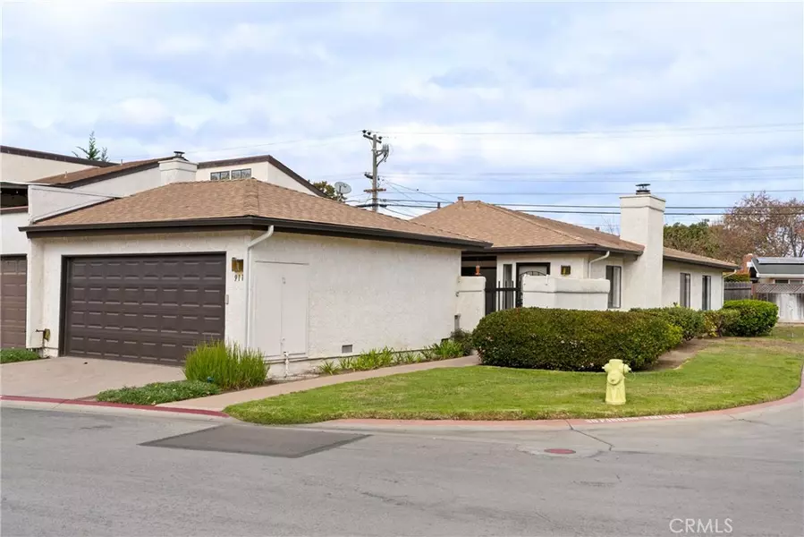 911 Queens CT, Santa Maria, CA 93454