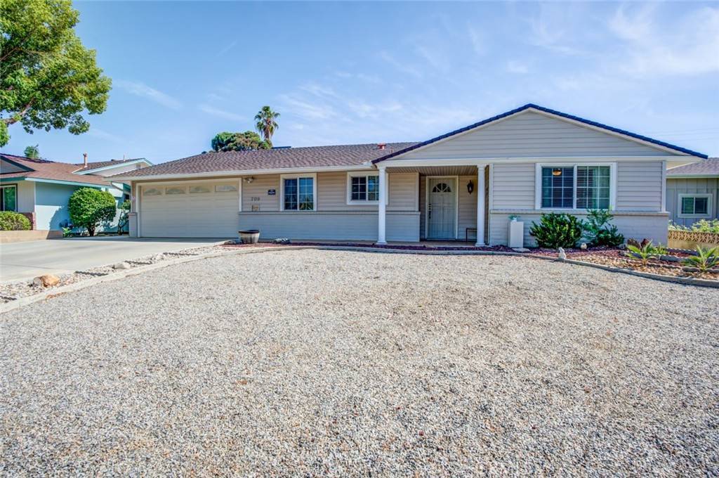 Bakersfield, CA 93309,709 Pebble Beach DR