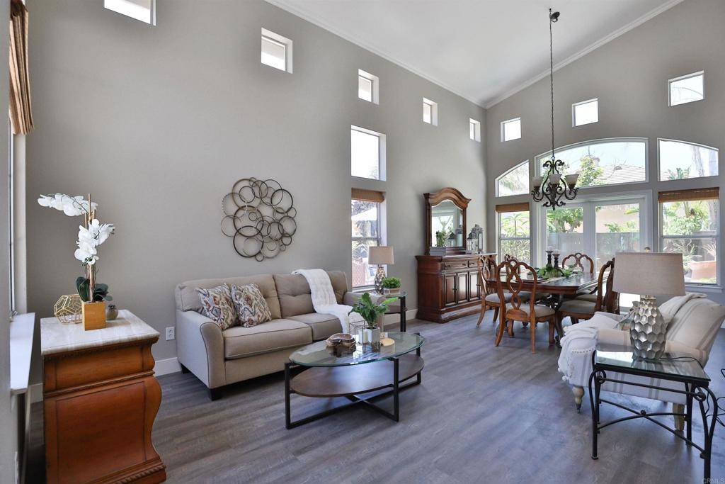 522 Bayona Loop, Chula Vista, CA 91910