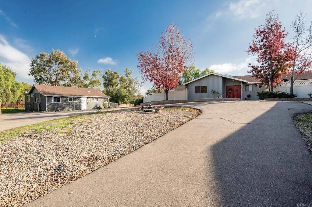 645 Alpine Heights Rd, Alpine, CA 91901
