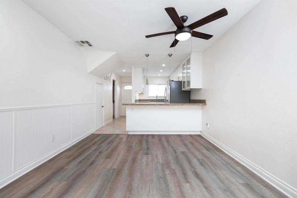 El Cajon, CA 92020,851 S Mollison #21