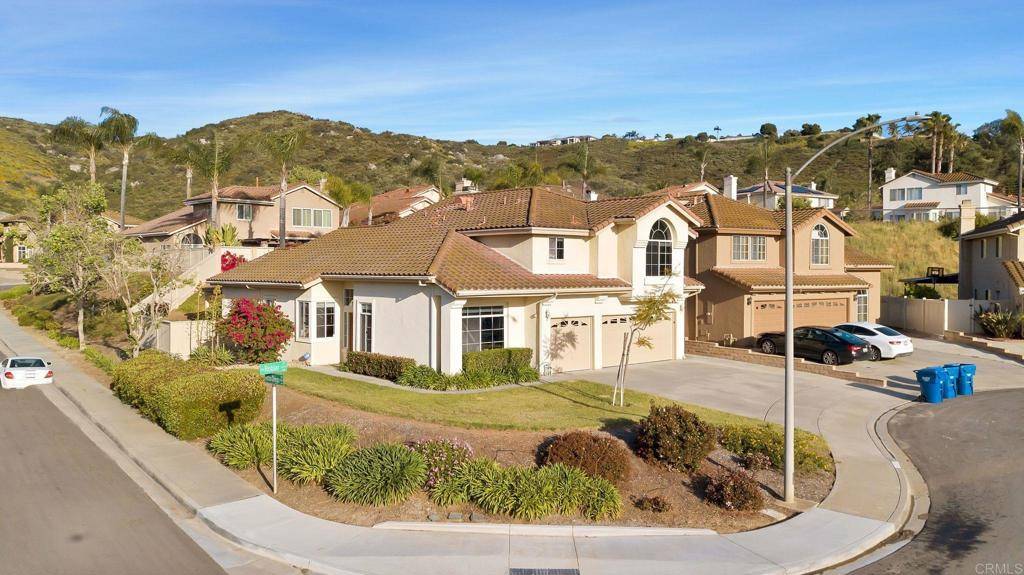 El Cajon, CA 92019,2901 Via Roblar CT