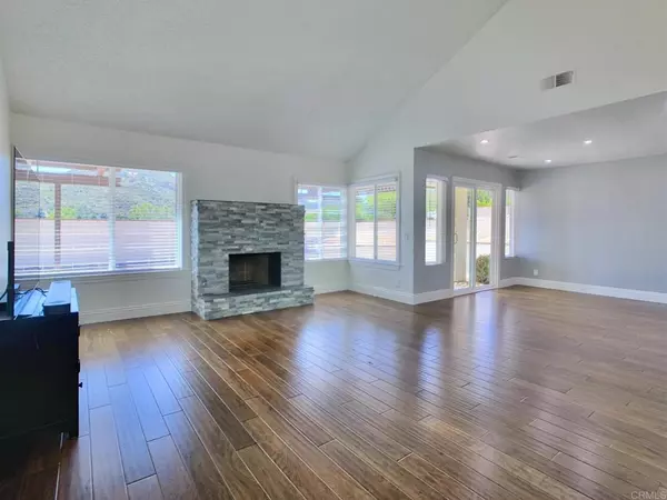 Rancho Bernardo (san Diego), CA 92128,15883 Avenida Lamego