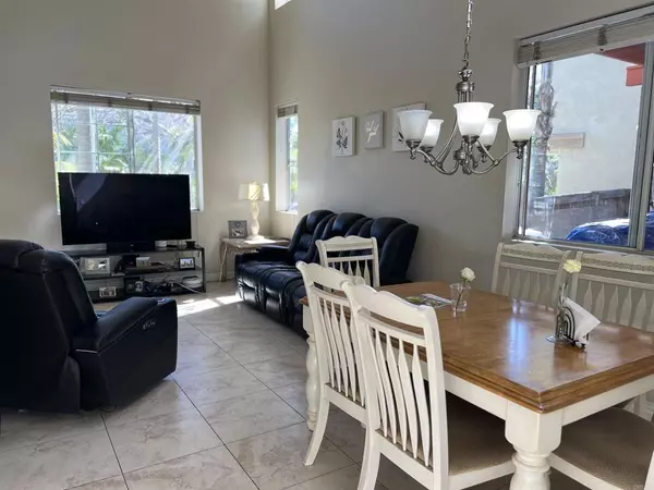 Chula Vista, CA 91910,907 Camino Del Sol