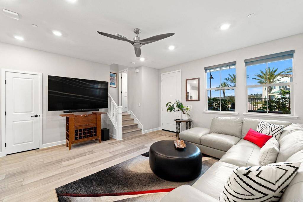 Vista, CA 92084,1130 Delpy View Point