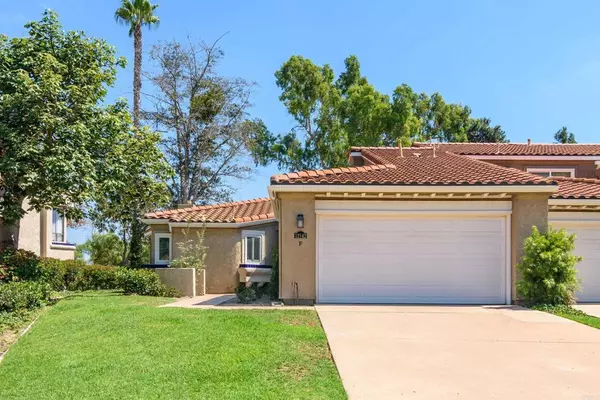 12142 Royal Birkdale Row #F, San Diego, CA 92128