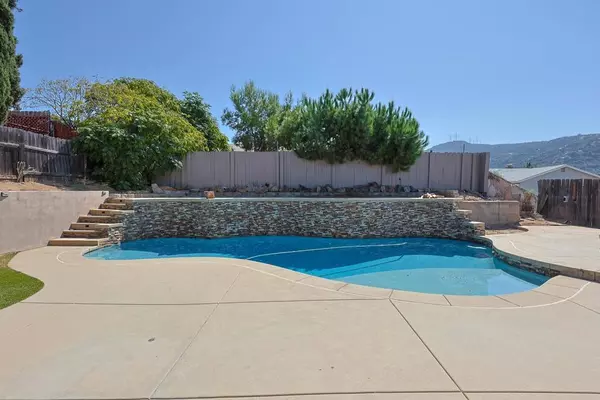 13561 Paseo Del Mar, El Cajon, CA 92021