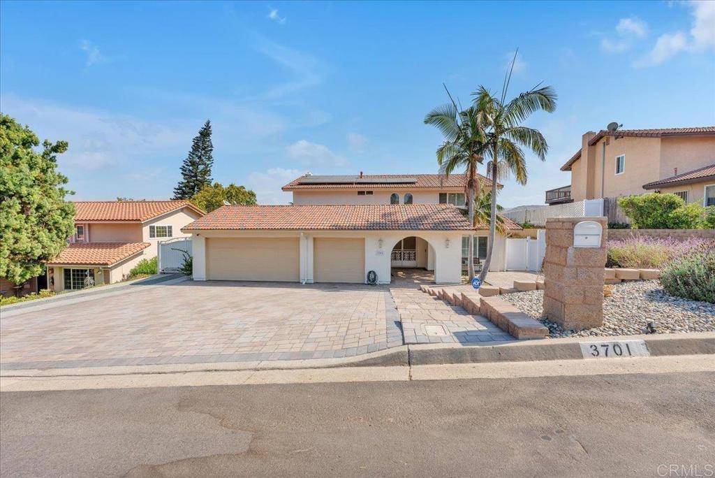 Bonita, CA 91902,3701 Country TRL