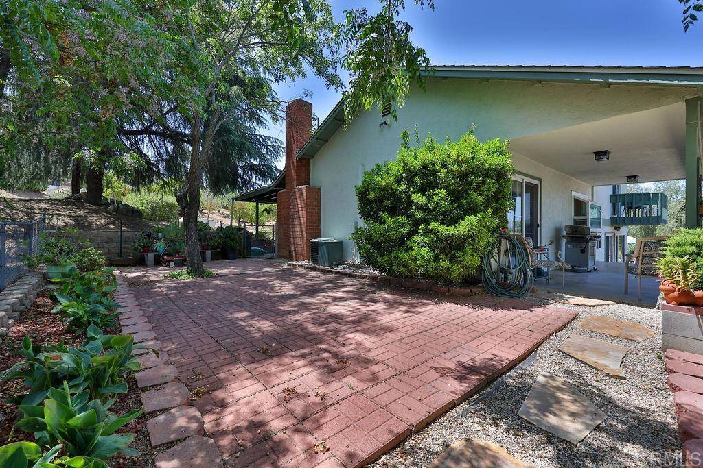 Alpine, CA 91901,914 S Grade RD