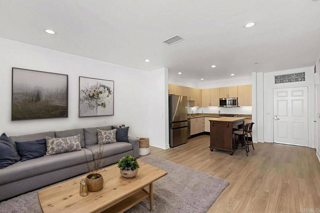 525 11th AVE #1203, San Diego, CA 92101