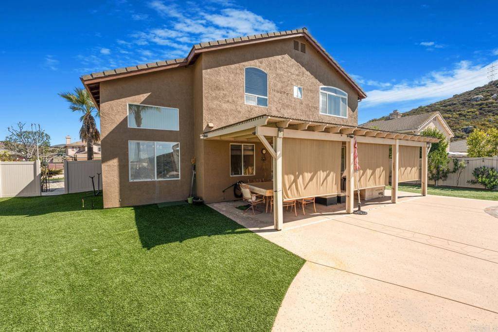 El Cajon, CA 92021,8232 County DR E