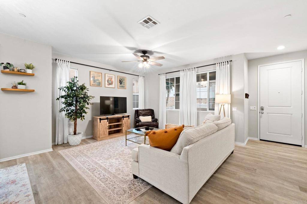 Chula Vista, CA 91913,1717 Signature PL #3