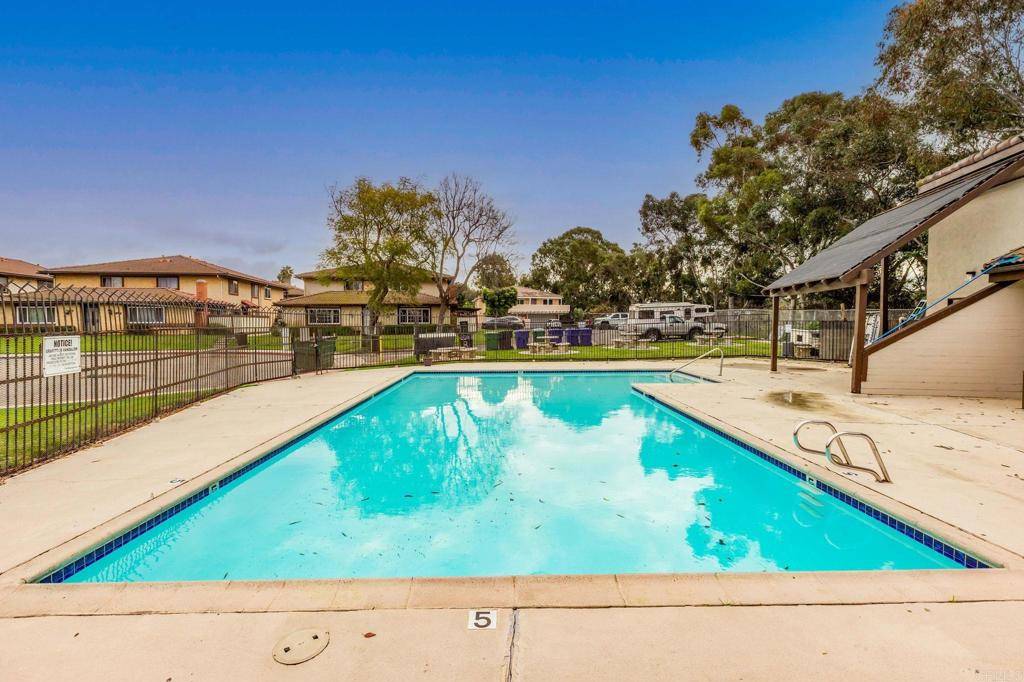 San Ysidro, CA 92173,1560 Terrace Pine LN #B