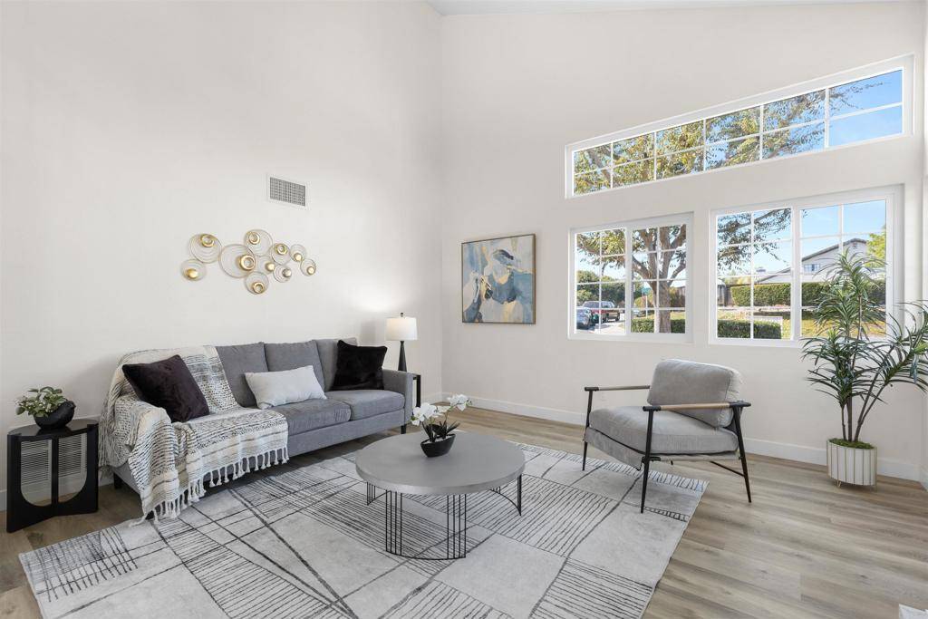 El Cajon, CA 92020,1194 Erin DR