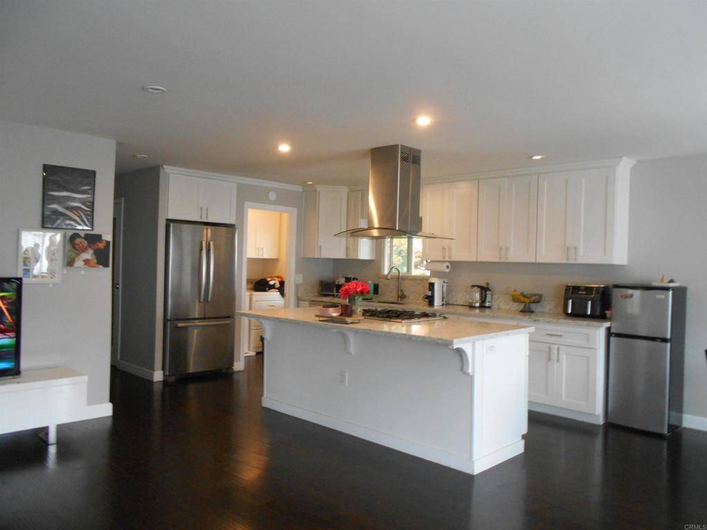 2003 Bayview Hts DR ##71, San Diego, CA 92105