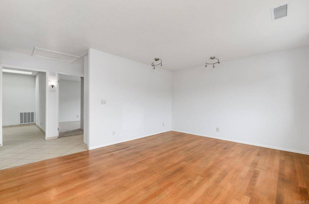 Oceanside, CA 92056,3661 North Way
