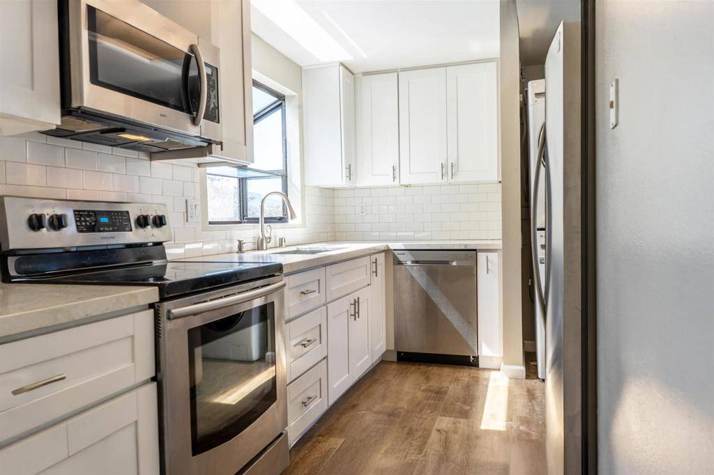 La Mesa, CA 91941,3646 Avocado Village #74