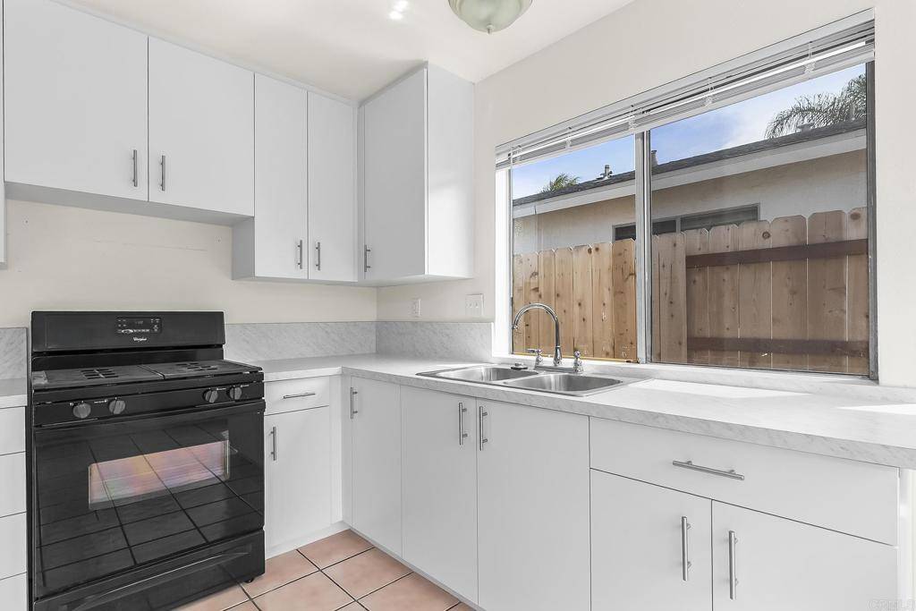 San Diego, CA 92126,8241 ELSTON PL