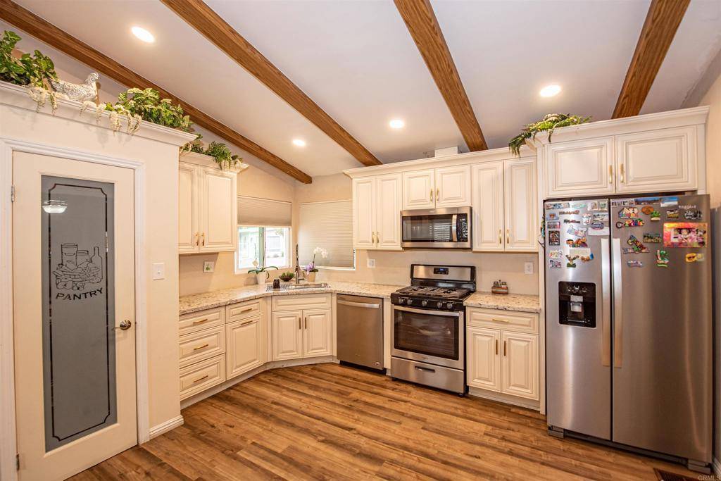 Murrieta, CA 92563,38210 Via Taffia.