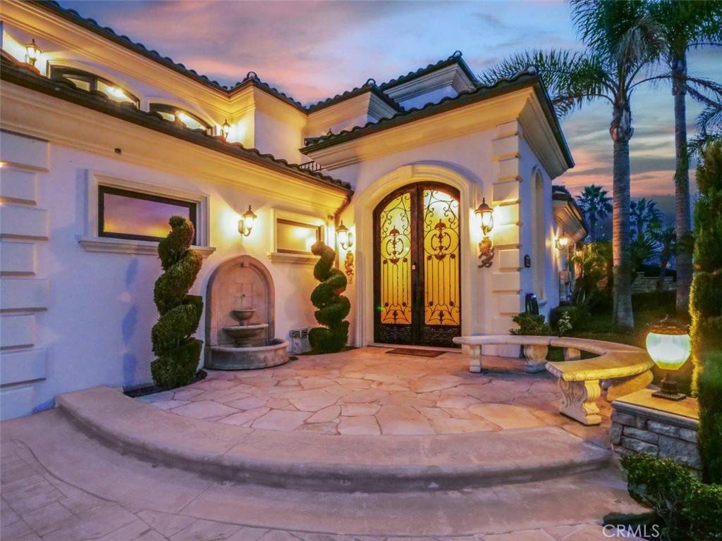 Rancho Palos Verdes, CA 90275,30150 Palos Verdes DR W