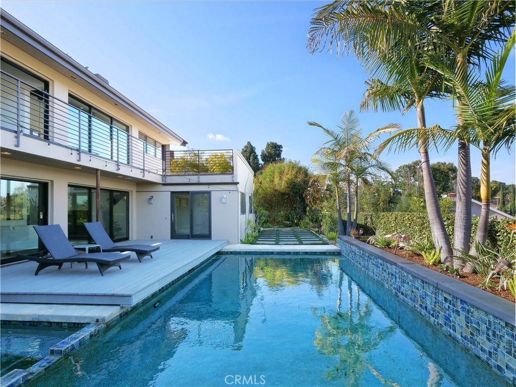 Rancho Palos Verdes, CA 90275,2133 W Gaucho DR