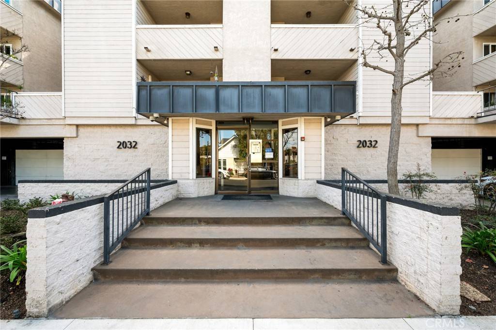 Long Beach, CA 90814,2032 E Bermuda ST #102