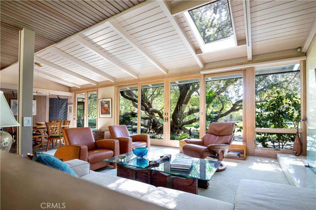 Rancho Palos Verdes, CA 90275,7 Cinnamon LN