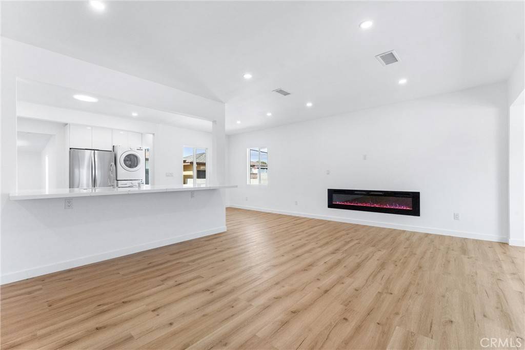 Redondo Beach, CA 90278,2731 Armour LN