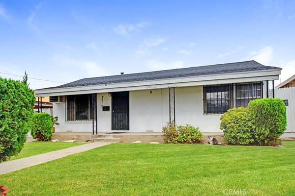 2117 W Lincoln ST, Long Beach, CA 90810