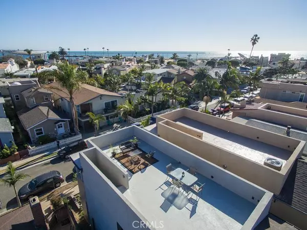 127 Dolphin, Seal Beach, CA 90740