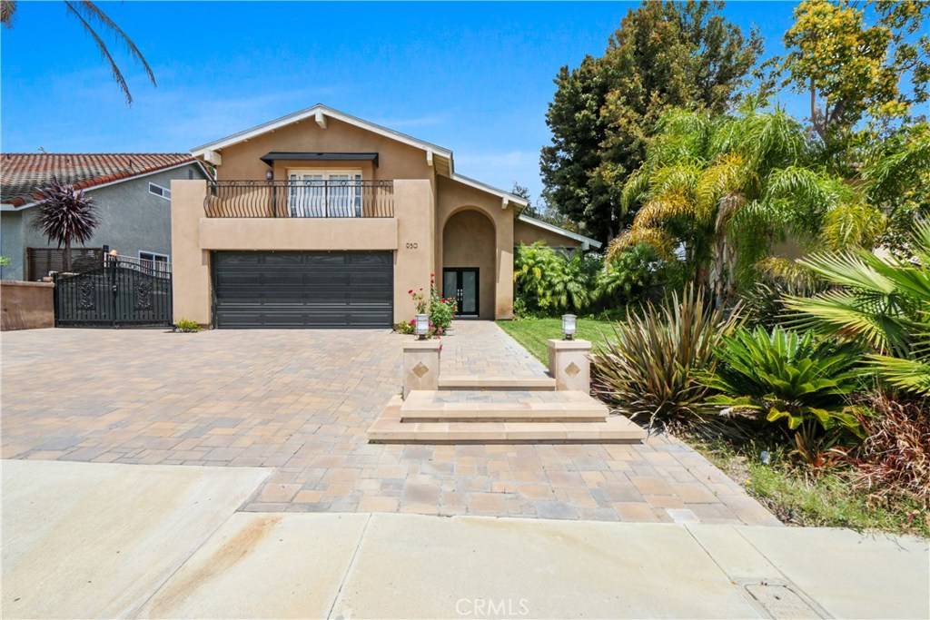 950 S Bucknell CIR, Anaheim Hills, CA 92807