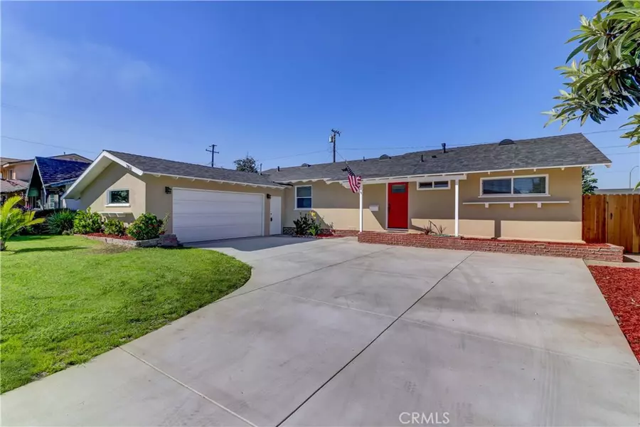 2861 W Elmlawn DR, Anaheim, CA 92804