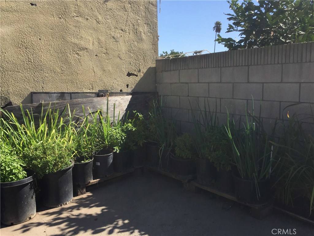 Long Beach, CA 90806,2044 Myrtle AVE #3