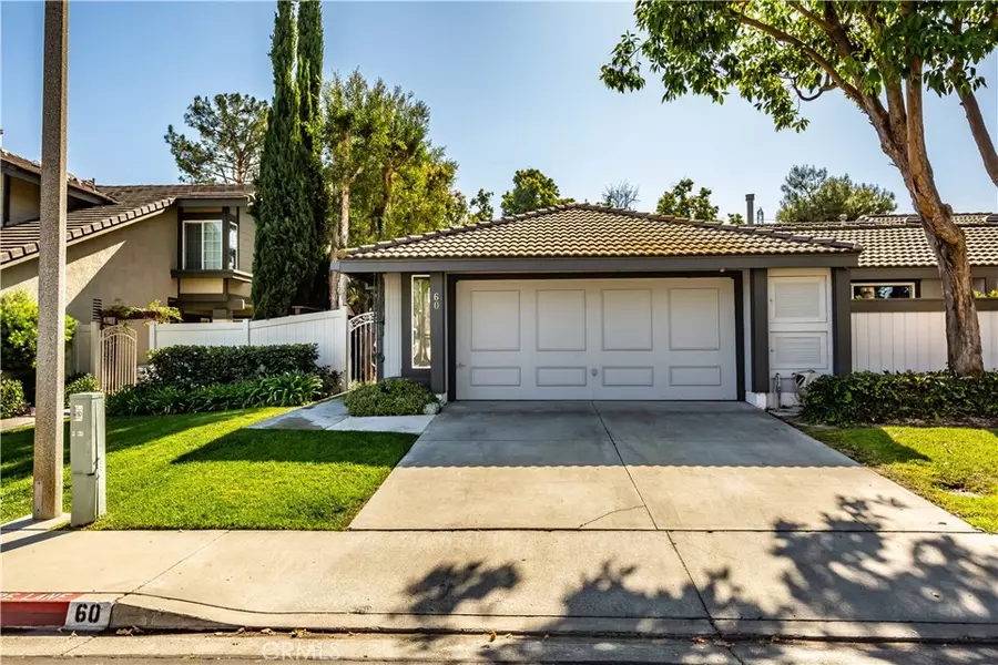 60 Laurel Creek LN, Laguna Hills, CA 92653