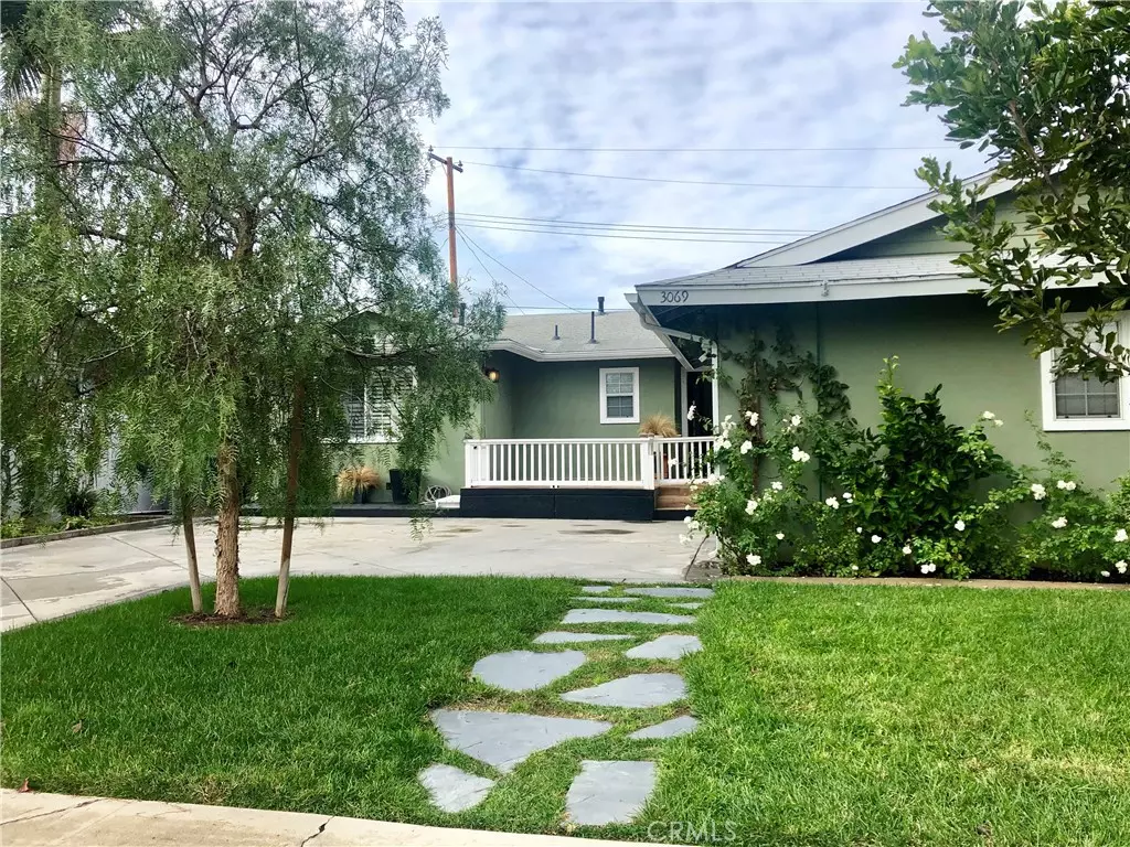 Costa Mesa, CA 92626,3069 Loren LN