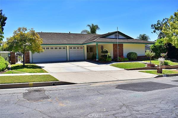 2340 Camino Rey, Fullerton, CA 92833