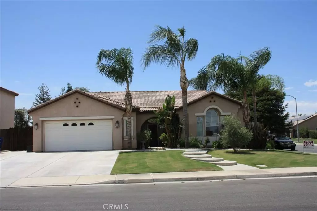 Bakersfield, CA 93314,219 Irish Crystal CT