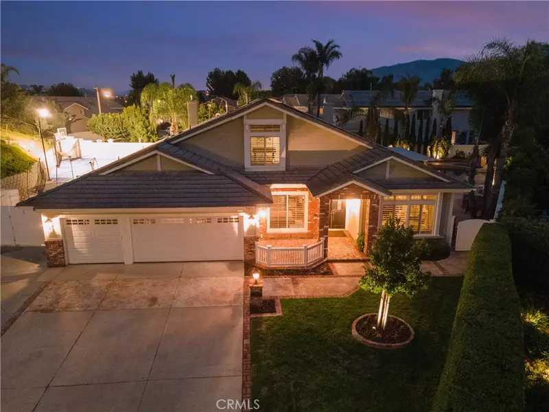 780 S Dove Tree LN, Anaheim Hills, CA 92808