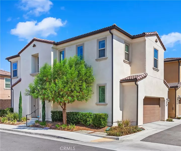 2875 Menorca CIR, Corona, CA 92881