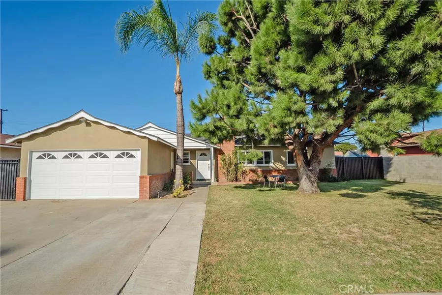 2313 Grovemont ST, Santa Ana, CA 92705