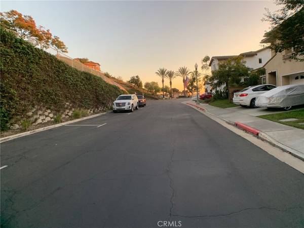 Signal Hill, CA 90755,2331 Ocean View DR