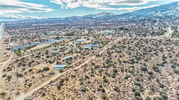 Pinon Hills, CA 92372,9802 wintergreen