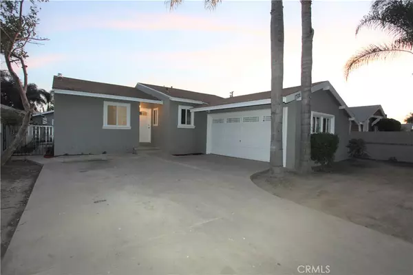 Santa Ana, CA 92703,1702 W Wisteria PL