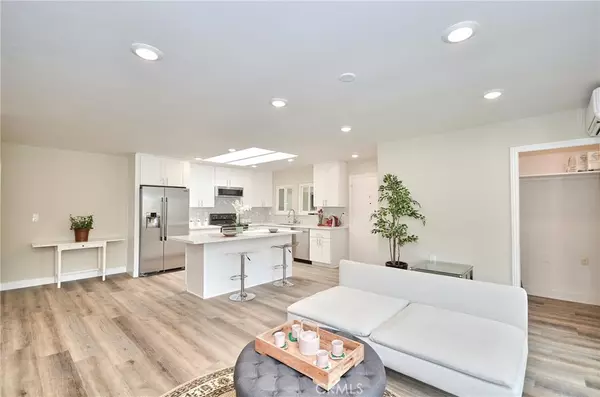 Laguna Woods, CA 92637,2249 Via Mariposa E #O