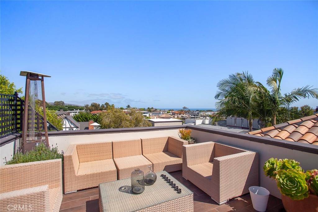 333 Poppy AVE, Corona Del Mar, CA 92625