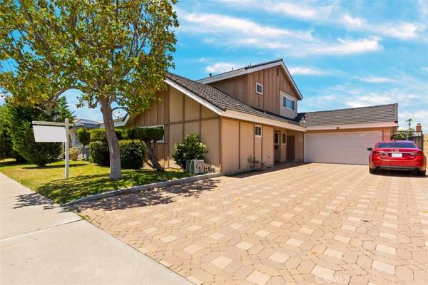 9821 Cheshire AVE, Westminster, CA 92683