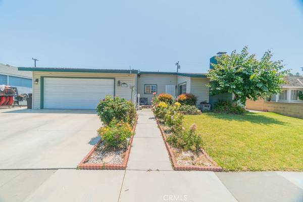 Huntington Beach, CA 92647,6942 Canterbury CIR