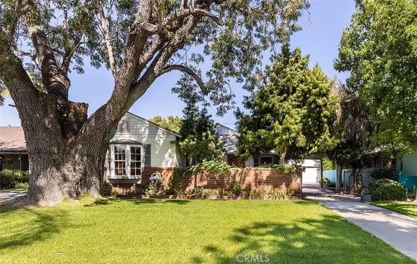 2373 N Flower ST, Santa Ana, CA 92706