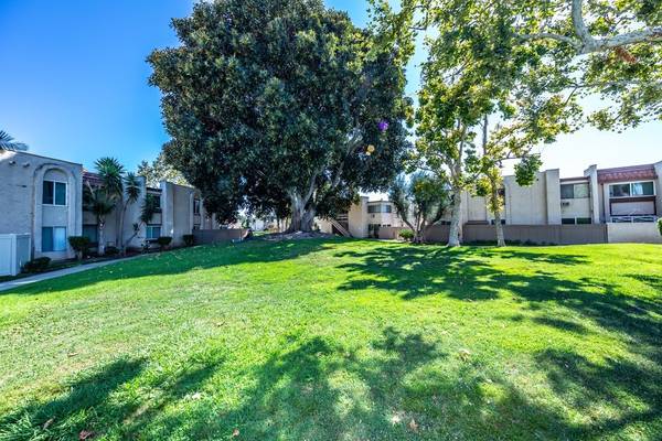 212 S Kraemer BLVD #205, Placentia, CA 92870